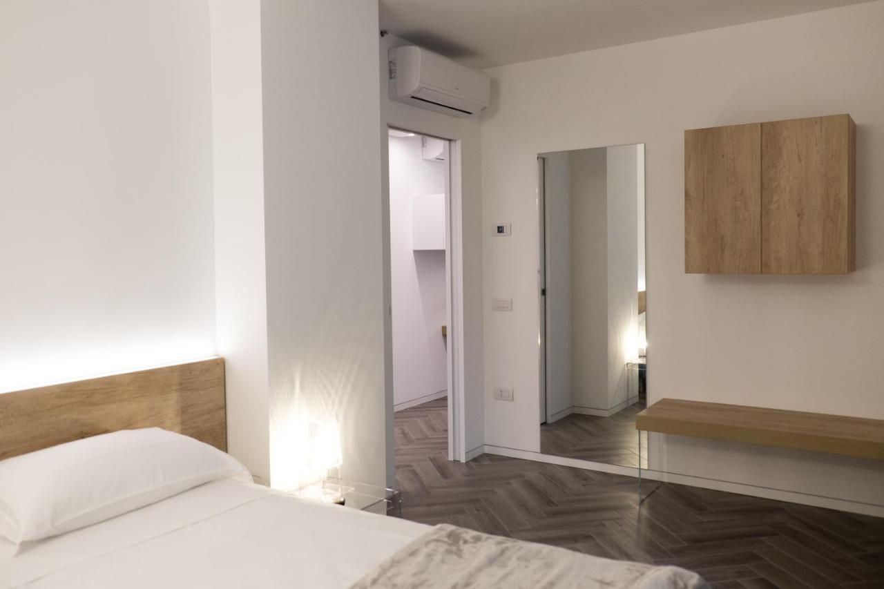 Apartamento Terrazze Dei Tigli Riva del Garda Exterior foto